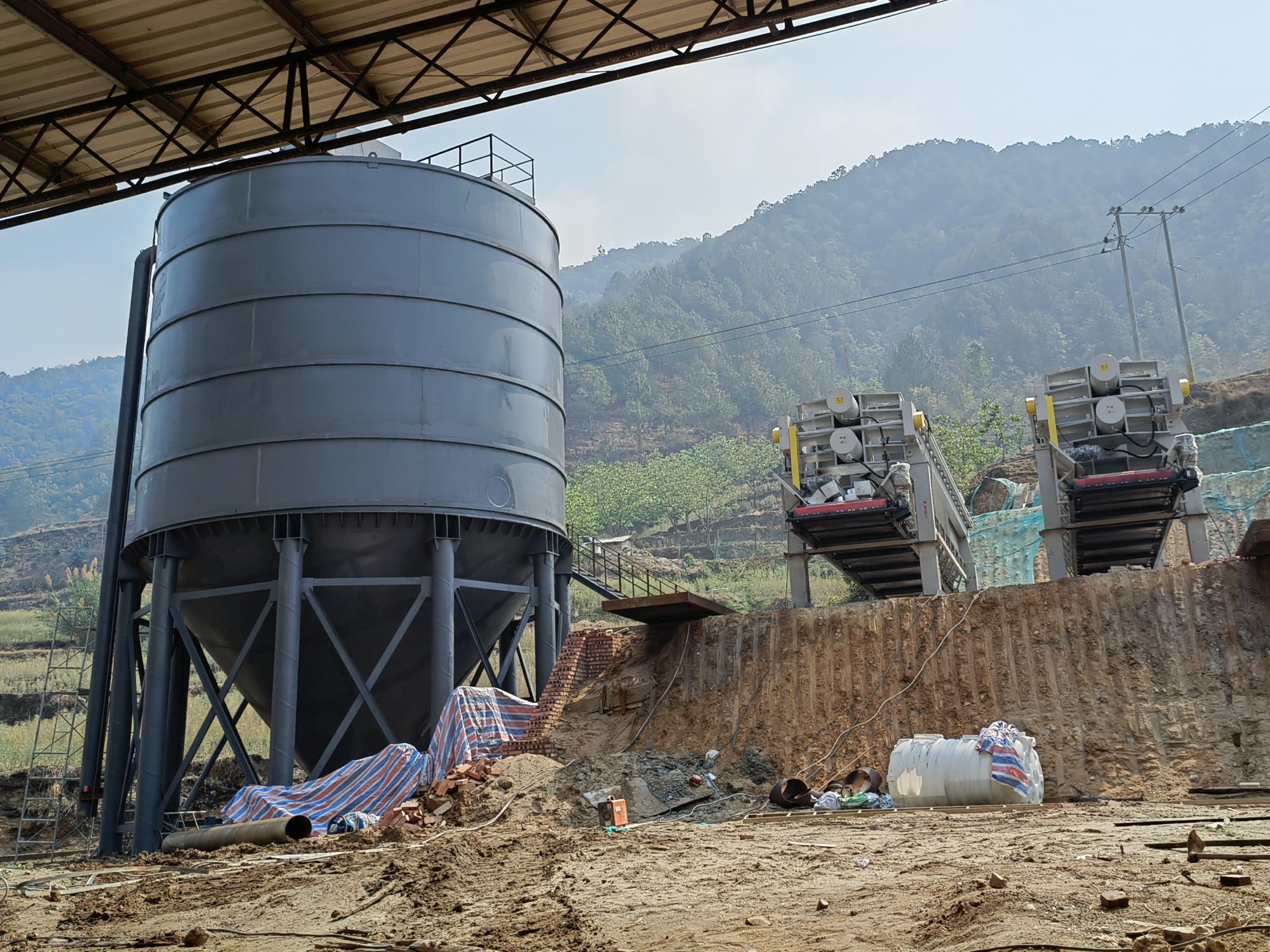 Plate frame pressure filter