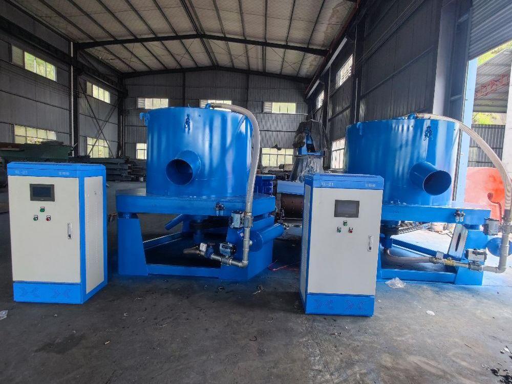 Centrifugal concentrator