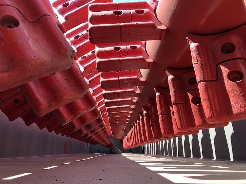 Trough type ore washer