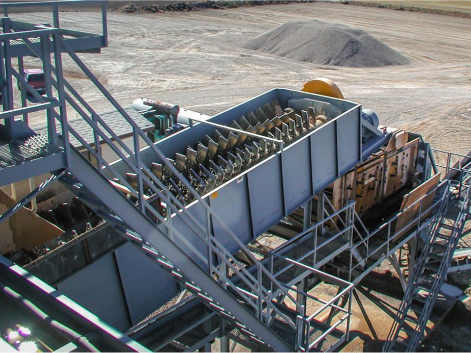 Trough type ore washer